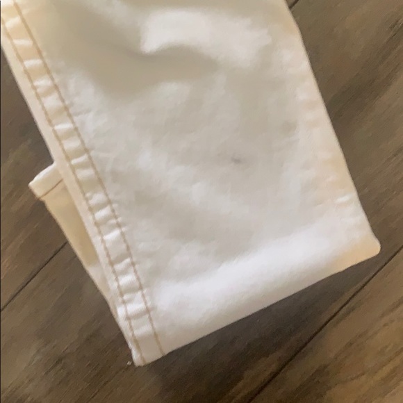 White True Religion Crops - Picture 4 of 5